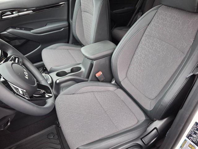 Photo of 2026 White Kia Seltos