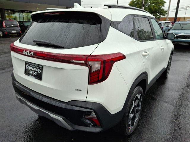Photo of 2026 White Kia Seltos