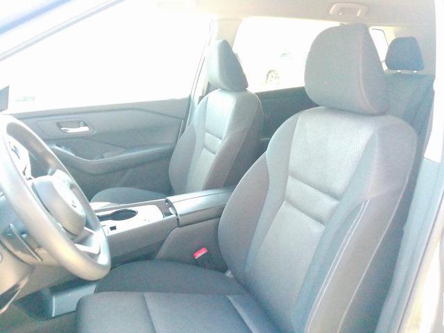 Photo of 2024 Gun Metallic Nissan Rogue