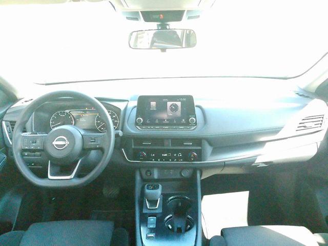 Photo of 2024 Gun Metallic Nissan Rogue