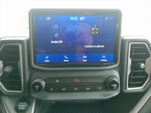 Photo of 2022 Oxford White Ford Bronco Sport