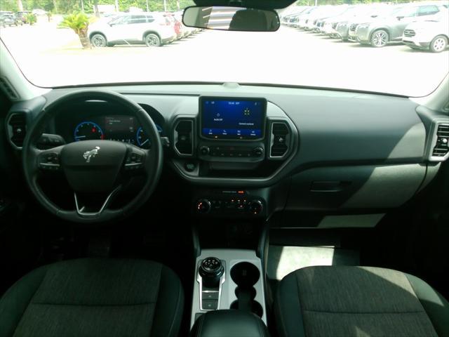 Photo of 2022 Oxford White Ford Bronco Sport