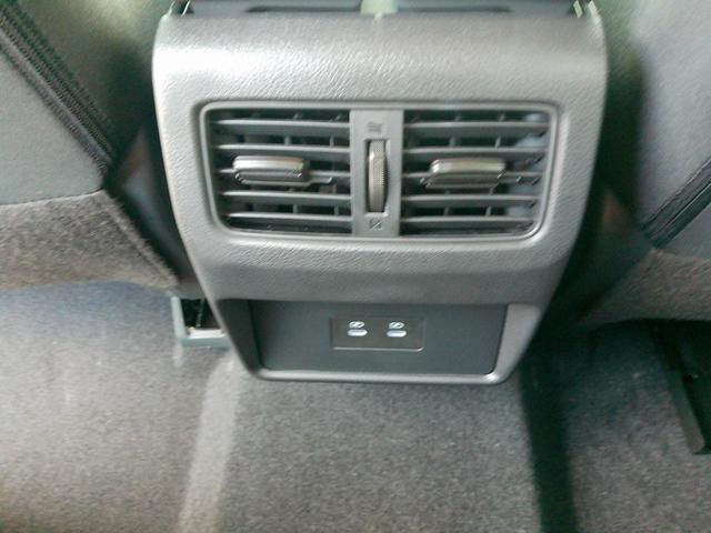 Photo of 2025 White Nissan Rogue