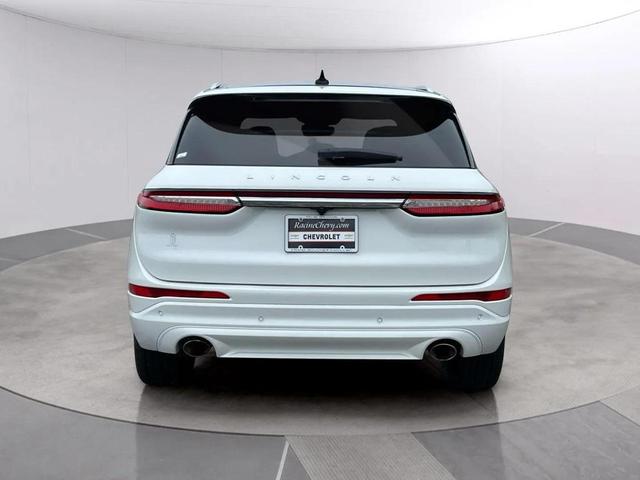 Photo of 2022 Pristine White Metallic Tri-Coat Lincoln Corsair