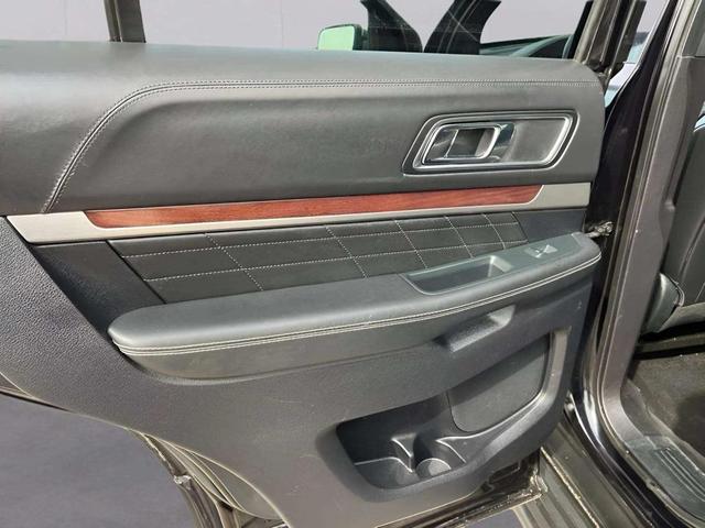 Photo of 2019 Agate Black Metallic Ford Explorer