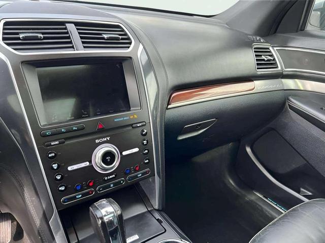 Photo of 2019 Agate Black Metallic Ford Explorer