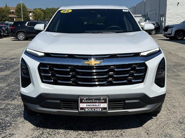 Photo of 2025 Summit White Chevrolet Equinox