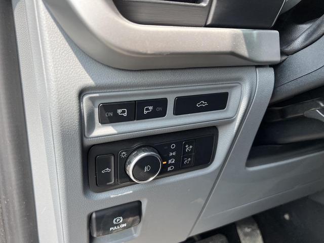 Photo of 2022 Oxford White Ford F-150