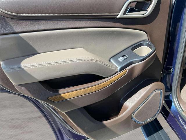 Photo of 2019 Dark Sapphire Blue Metallic GMC Yukon