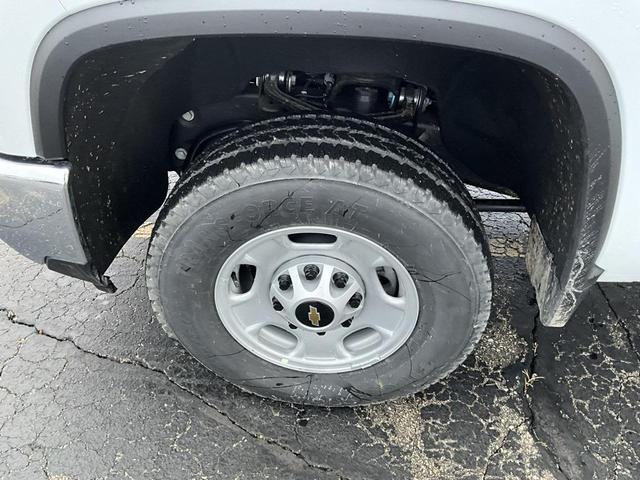 Photo of 2025 Summit White Chevrolet Silverado 2500