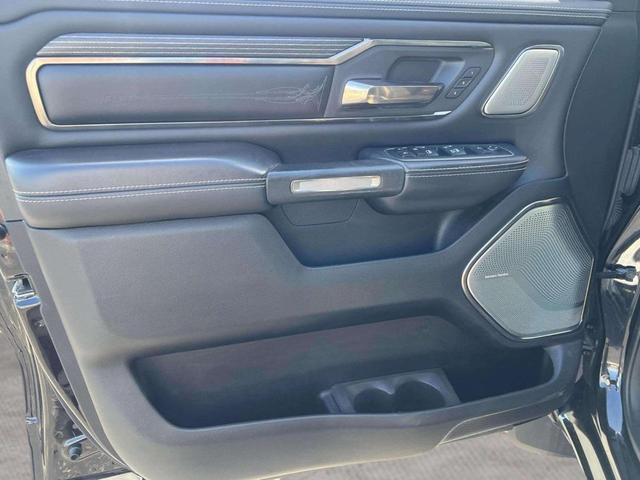Photo of 2020 Diamond Black Crystal Pearl RAM 1500