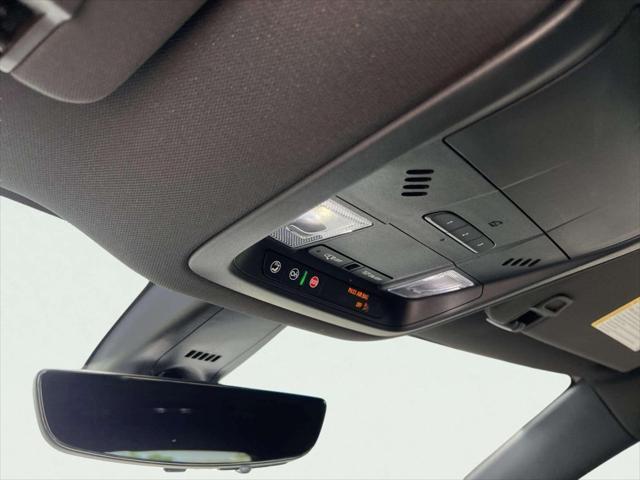 Photo of 2024 White Buick Enclave