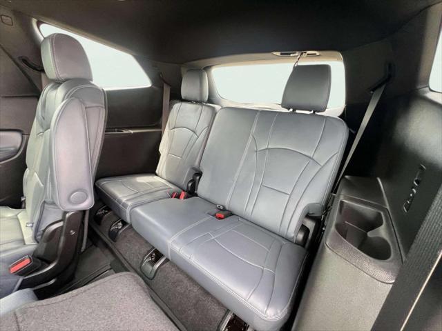 Photo of 2024 White Buick Enclave