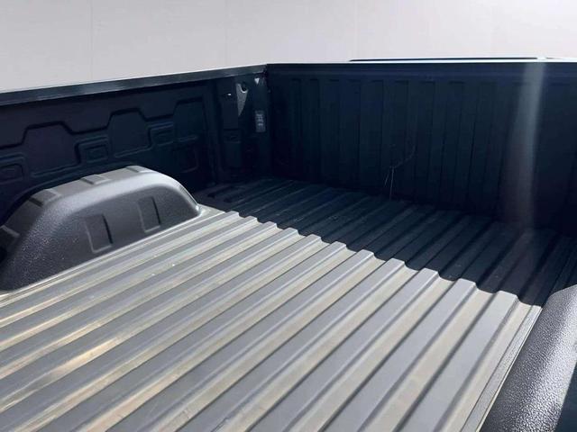 Photo of 2021 Black Chevrolet Silverado 1500