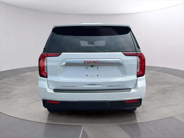 Photo of 2023 White Frost Tricoat GMC Yukon