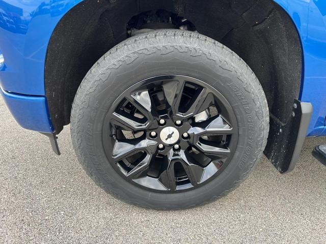 Photo of 2022 Glacier Blue Metallic Chevrolet Silverado 1500