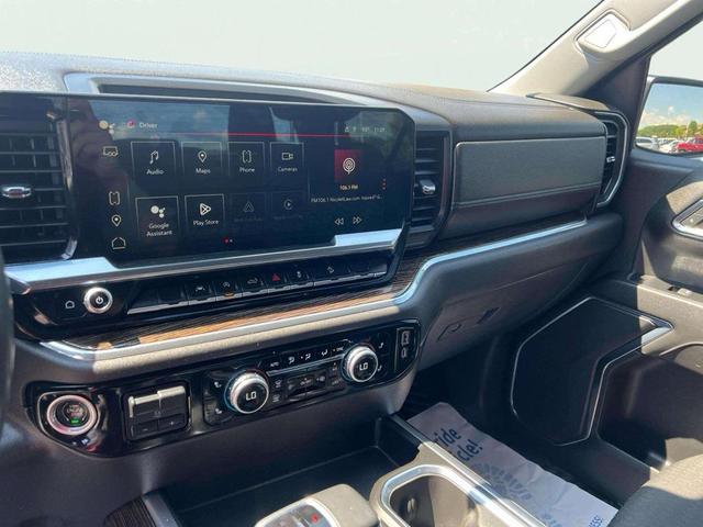 Photo of 2023 Onyx Black GMC Sierra 1500