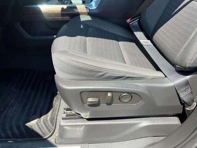 Photo of 2023 Onyx Black GMC Sierra 1500