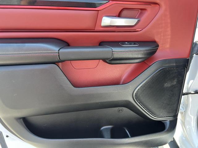 Photo of 2019 Bright White RAM 1500