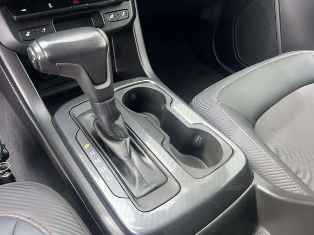 Photo of 2021 Summit White GMC Canyon