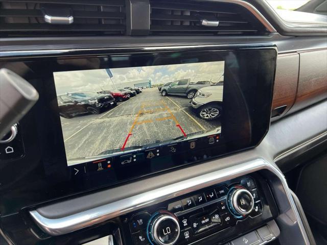 Photo of 2024 Onyx Black GMC Sierra 2500