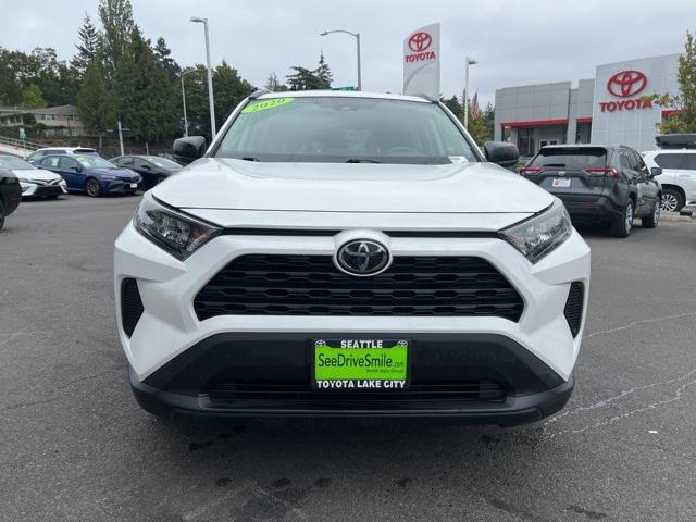 Photo of 2020 Super White Toyota RAV4