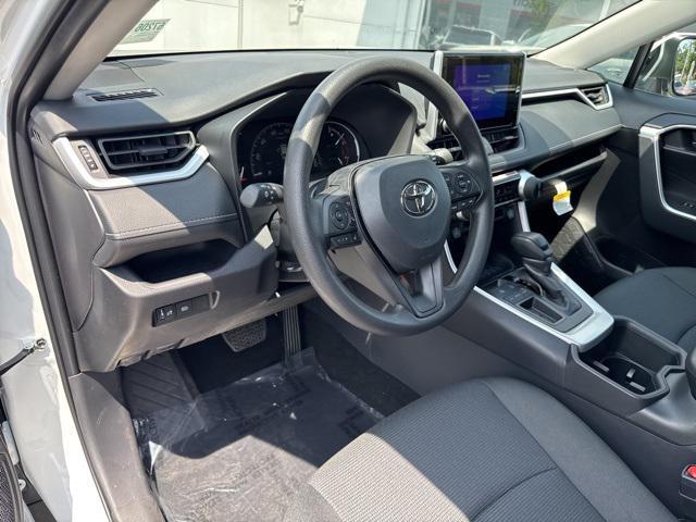 Photo of 2025 Ice Cap Toyota RAV4