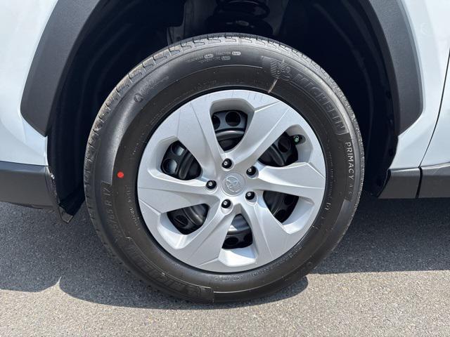 Photo of 2025 Ice Cap Toyota RAV4