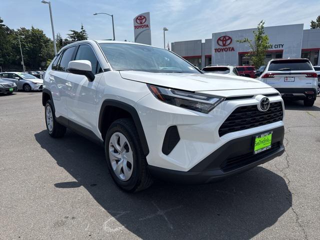 Photo of 2025 Ice Cap Toyota RAV4