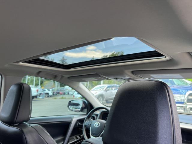 Photo of 2017 Silver Sky Metallic Toyota RAV4