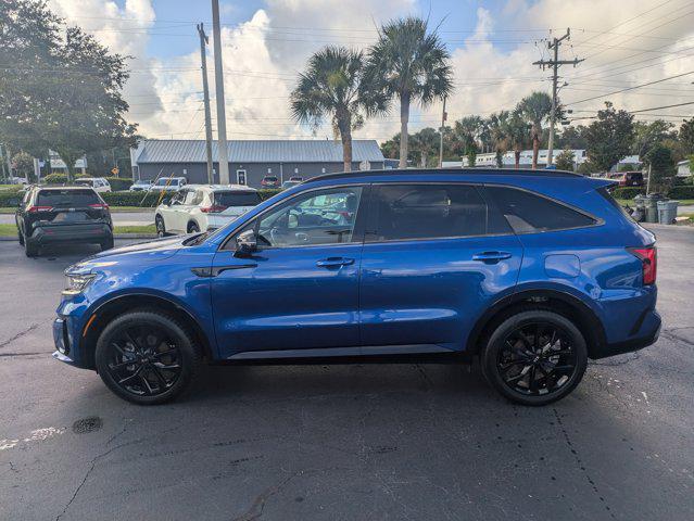 Photo of 2021 Sapphire Blue Kia Sorento