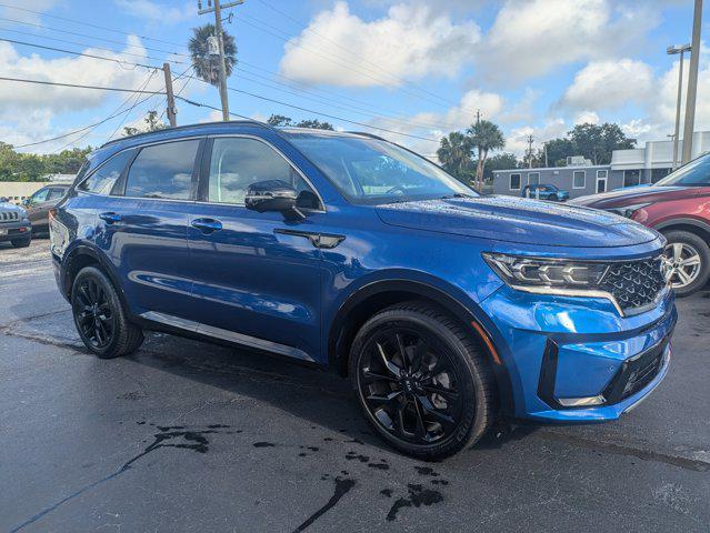 Photo of 2021 Sapphire Blue Kia Sorento