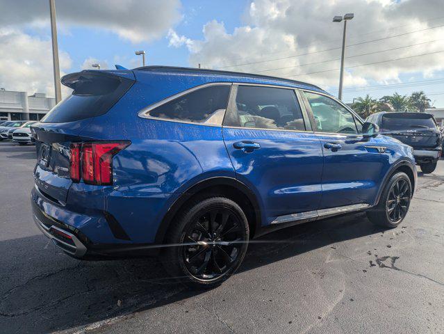 Photo of 2021 Sapphire Blue Kia Sorento