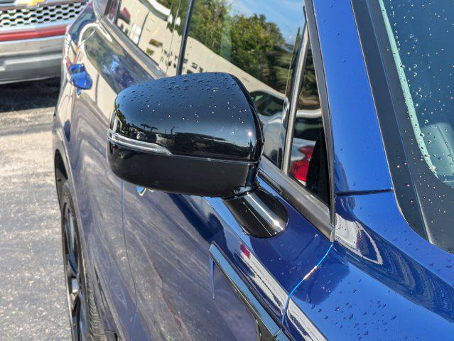 Photo of 2023 Sapphire Blue Kia Sorento