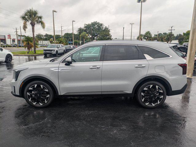 Photo of 2025 Wolf Gray Kia Sorento