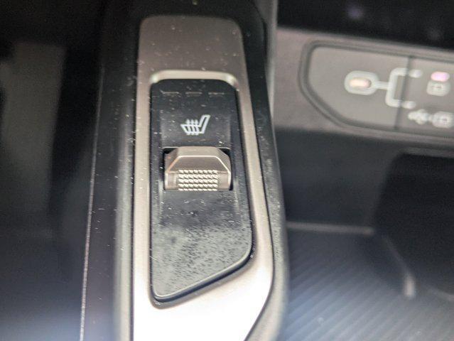 Photo of 2025 Wolf Gray Kia Sorento