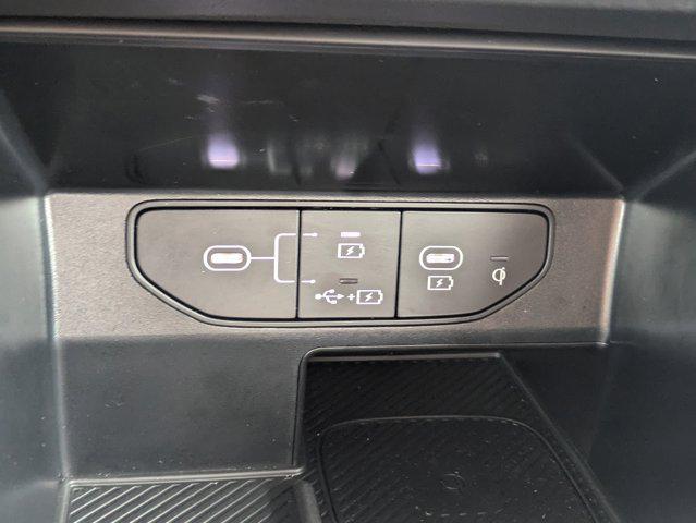 Photo of 2025 Wolf Gray Kia Sorento