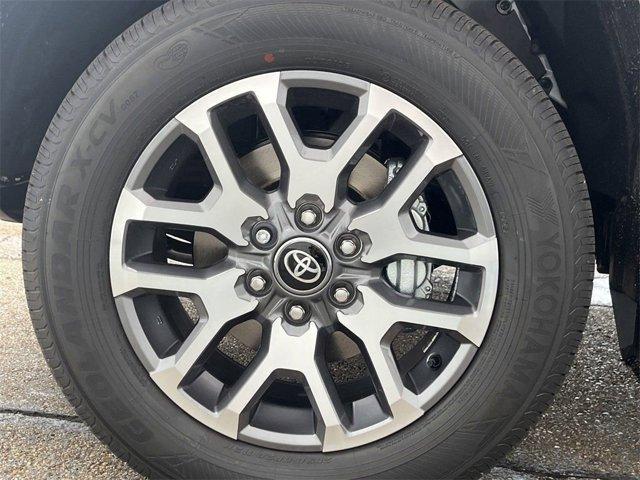 Photo of 2025 Wind Chill Pearl Toyota Tundra Hybrid