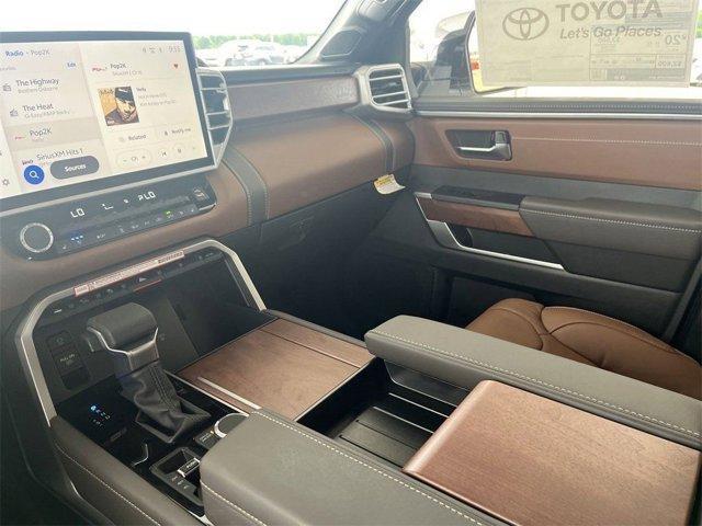 Photo of 2025 Wind Chill Pearl Toyota Tundra Hybrid