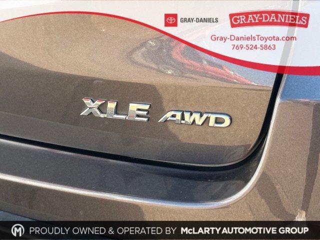 Photo of 2017 Predawn Gray Mica Toyota Highlander