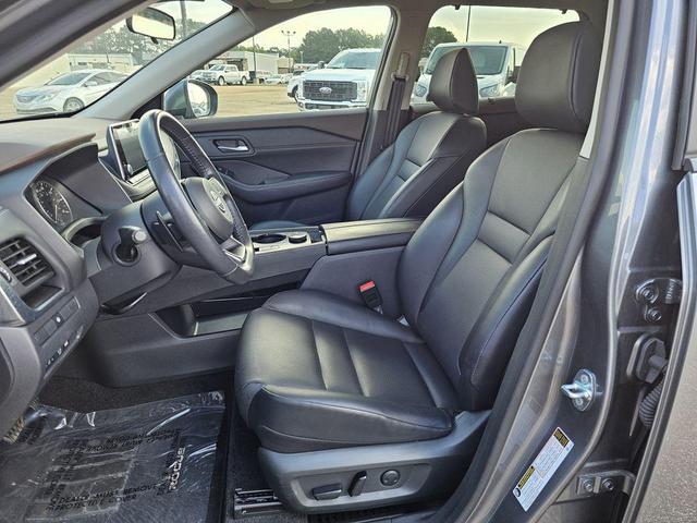 Photo of 2023 Gun Metallic Nissan Rogue