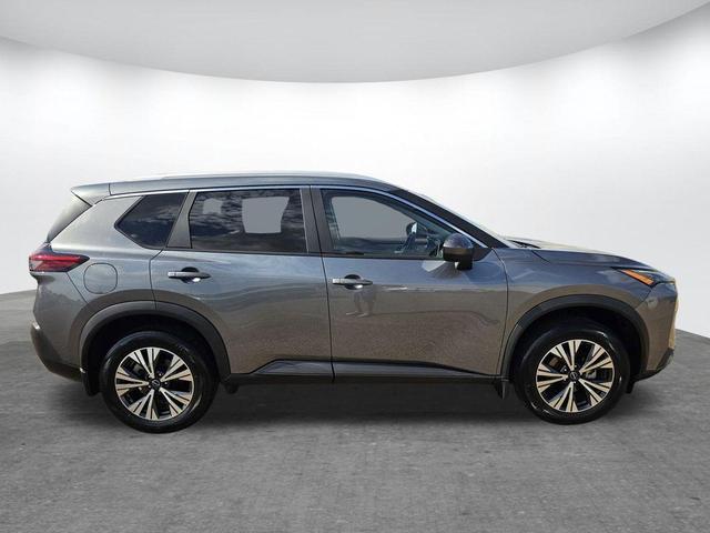 Photo of 2023 Gun Metallic Nissan Rogue