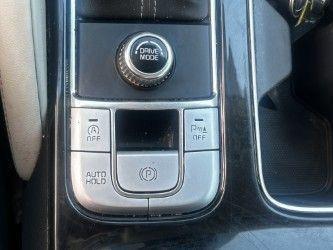 Photo of 2022 Glacial White Pearl Kia Telluride