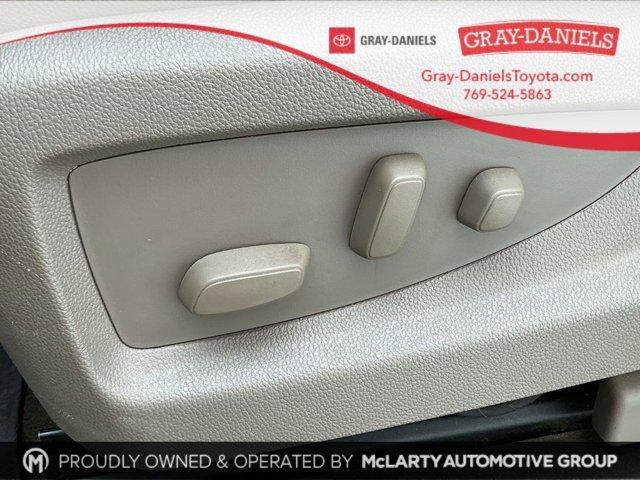 Photo of 2017 White Frost Tri-Coat GMC Sierra 1500