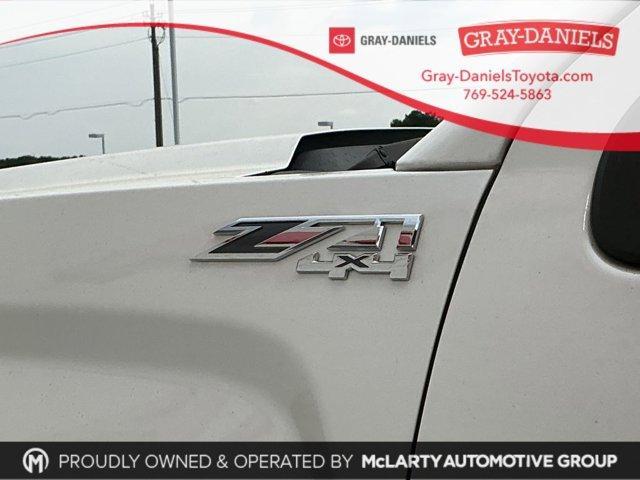 Photo of 2017 White Frost Tri-Coat GMC Sierra 1500