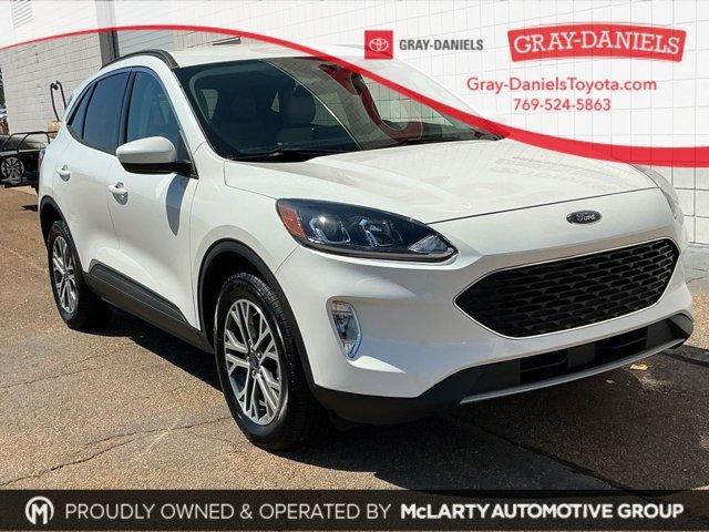 Photo of 2021 White Ford Escape