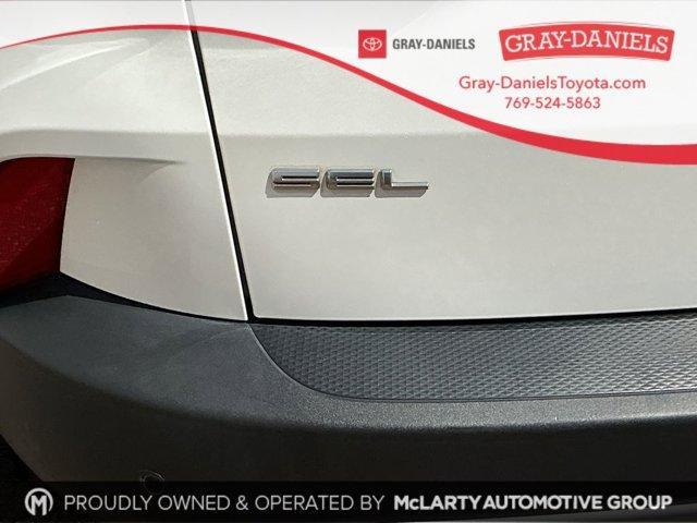 Photo of 2021 White Ford Escape