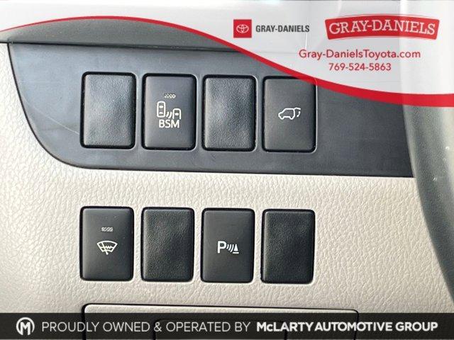 Photo of 2015 Predawn Gray Mica Toyota Highlander
