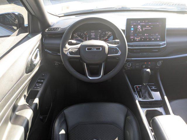 Photo of 2022 Bright White Clearcoat Jeep Compass