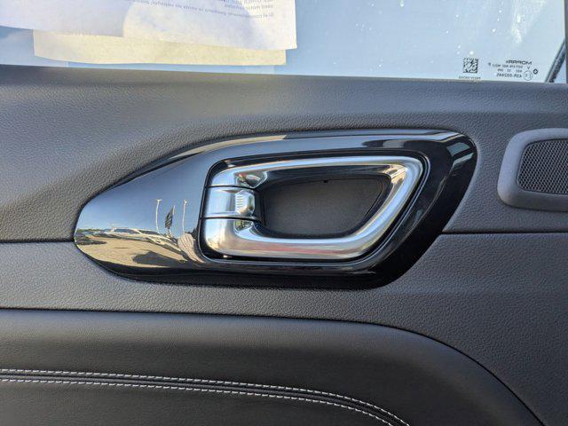 Photo of 2022 Bright White Clearcoat Jeep Compass